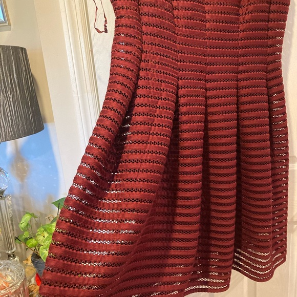 Dress - Picture 4 of 6